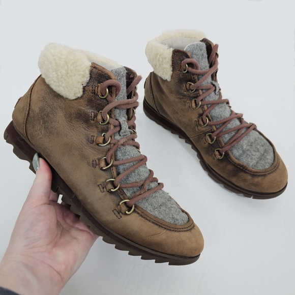 Sorel Harlow Lace Cozy Snow Boot Size 9